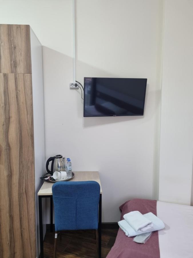 Mahali Hotel バトゥーミ エクステリア 写真
